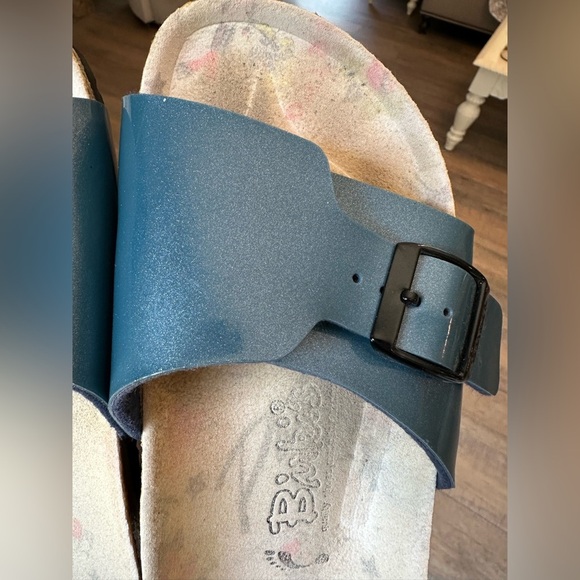 Birkenstock Birki's Metallic Blue Sandals 38 Sz 8 One Strap women’s EUC - Picture 9 of 12